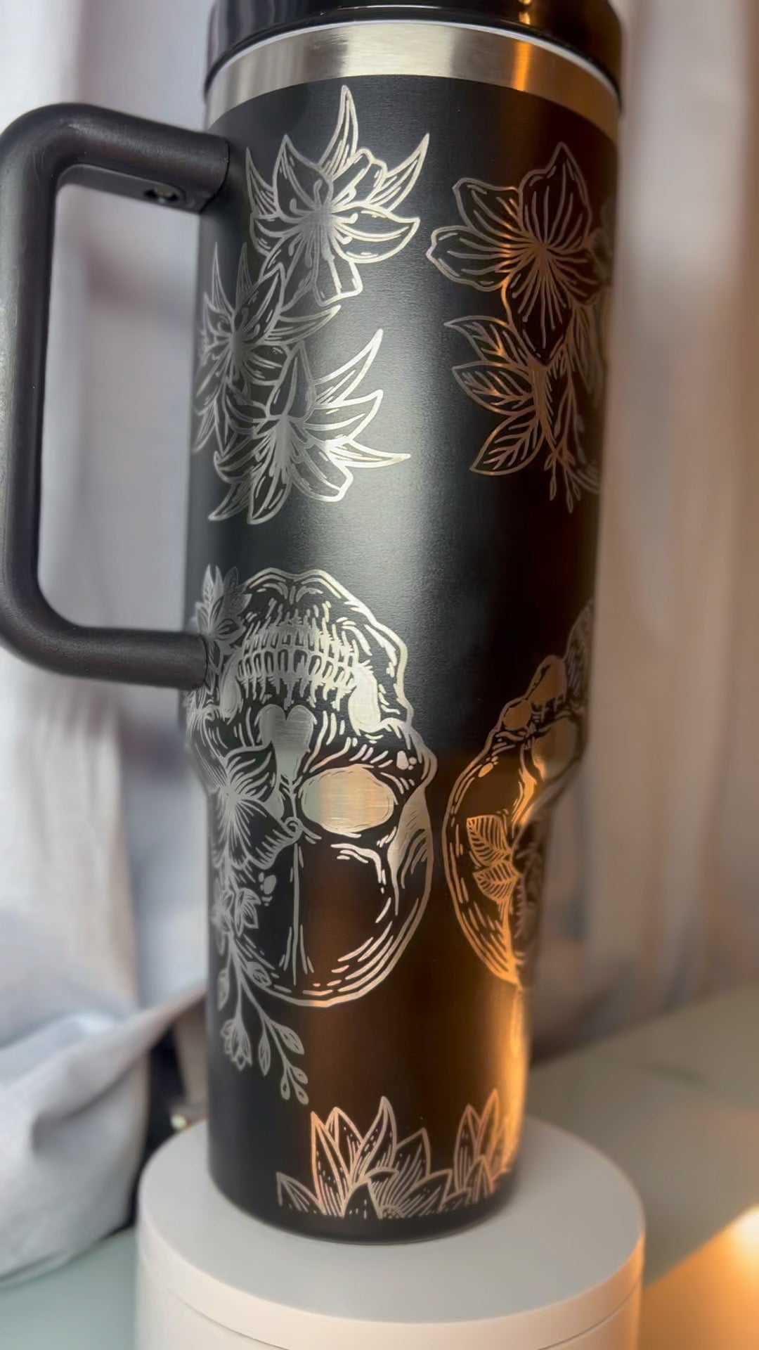 40 oz Skulls and Roses